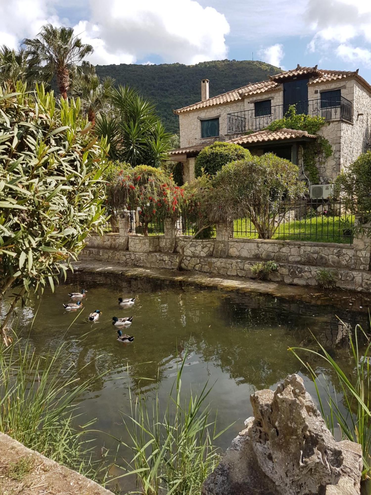 Castello Bellos Villas & Apartments Keri Extérieur photo