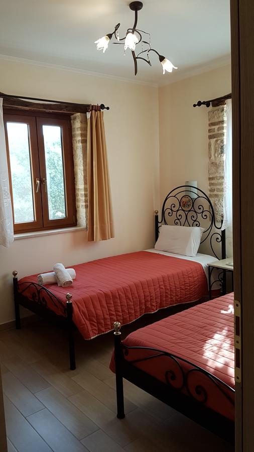Castello Bellos Villas & Apartments Keri Extérieur photo