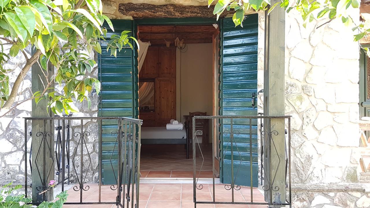 Castello Bellos Villas & Apartments Keri Extérieur photo
