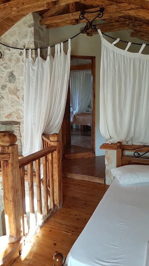 Castello Bellos Villas & Apartments Keri Extérieur photo